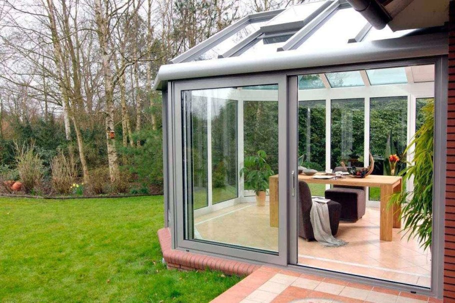 Остекление веранды Слайдорс