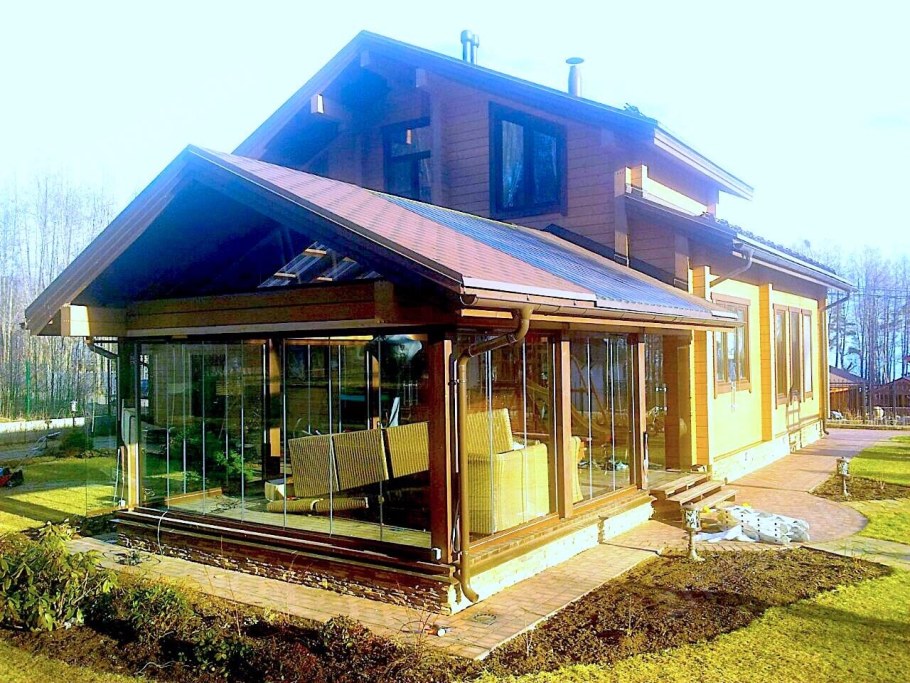 Остекление веранды поликарбонатом