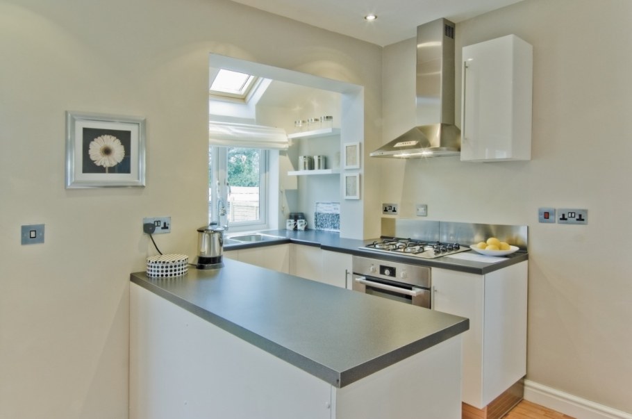 Планировка кухни п образная