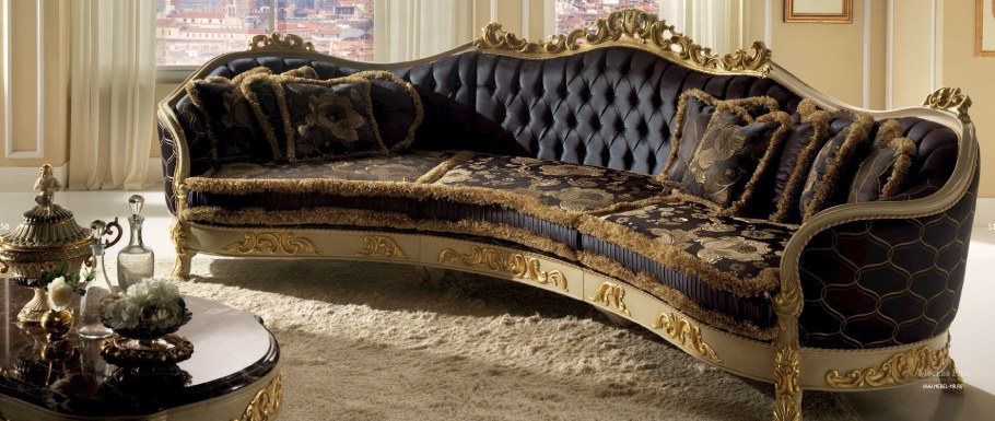Шикарный диван для гостиной