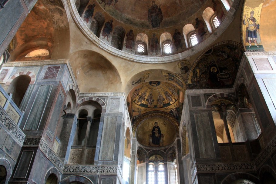 Крестовый вспарушенный свод в архитектуре