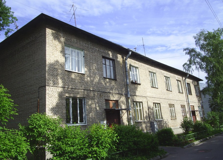 Двухэтажный дом хрущевка