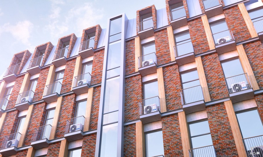 Реновация на Берзарина