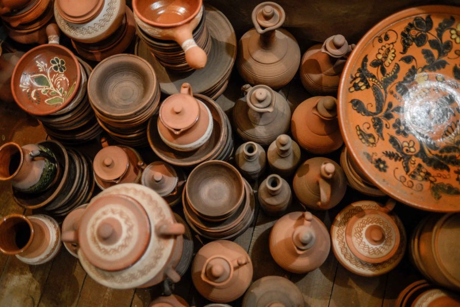 Старинная глиняная посуда