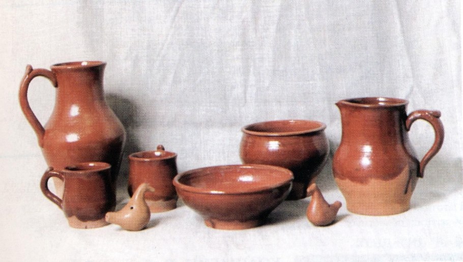 Сахарница из глины