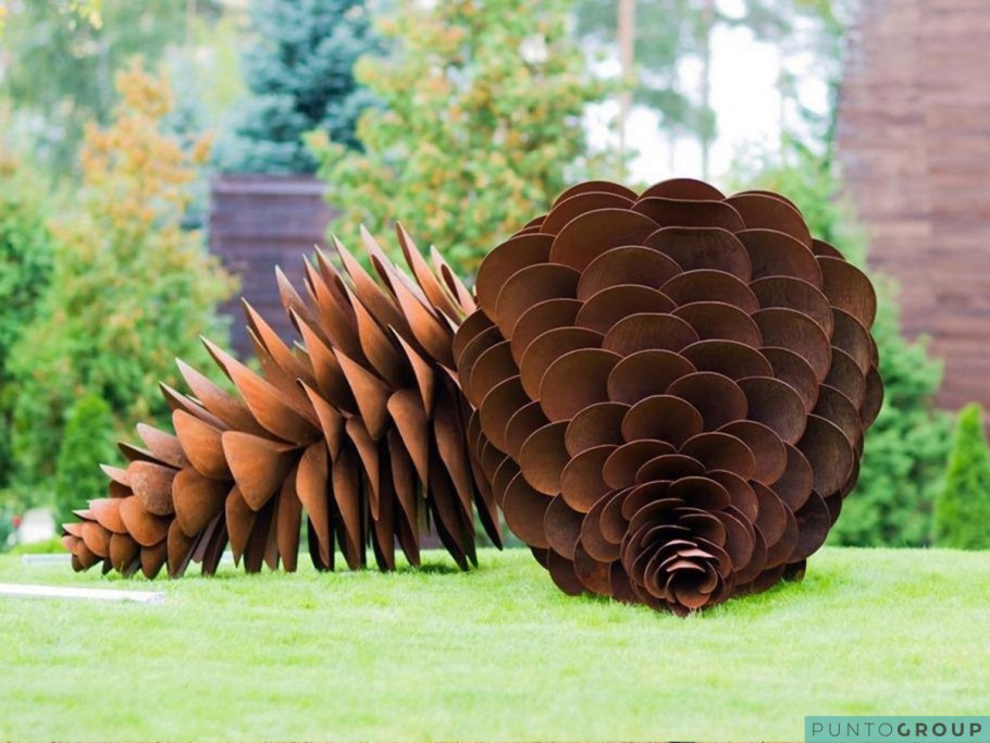 Украшения из шишек