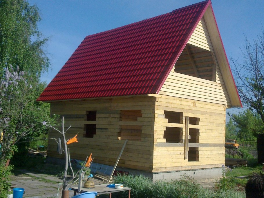 Крыши дачных домов