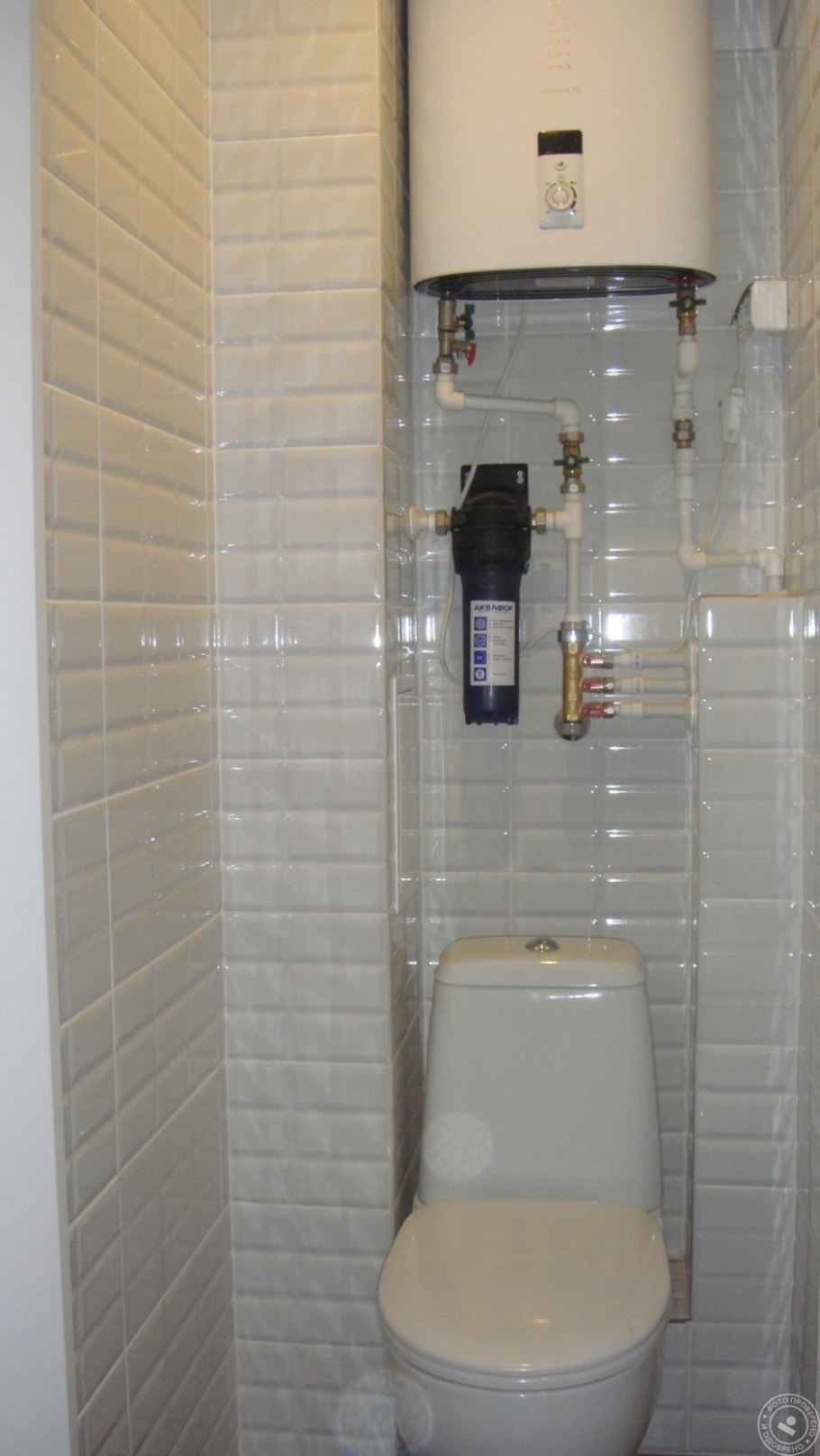 Водонагреватель в туалете