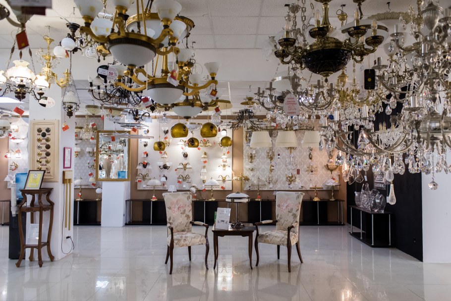 Мир света на Заневском 65