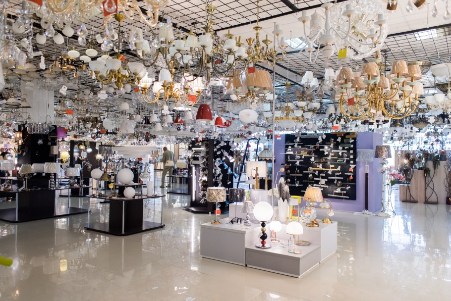 Мир света на Варшавской