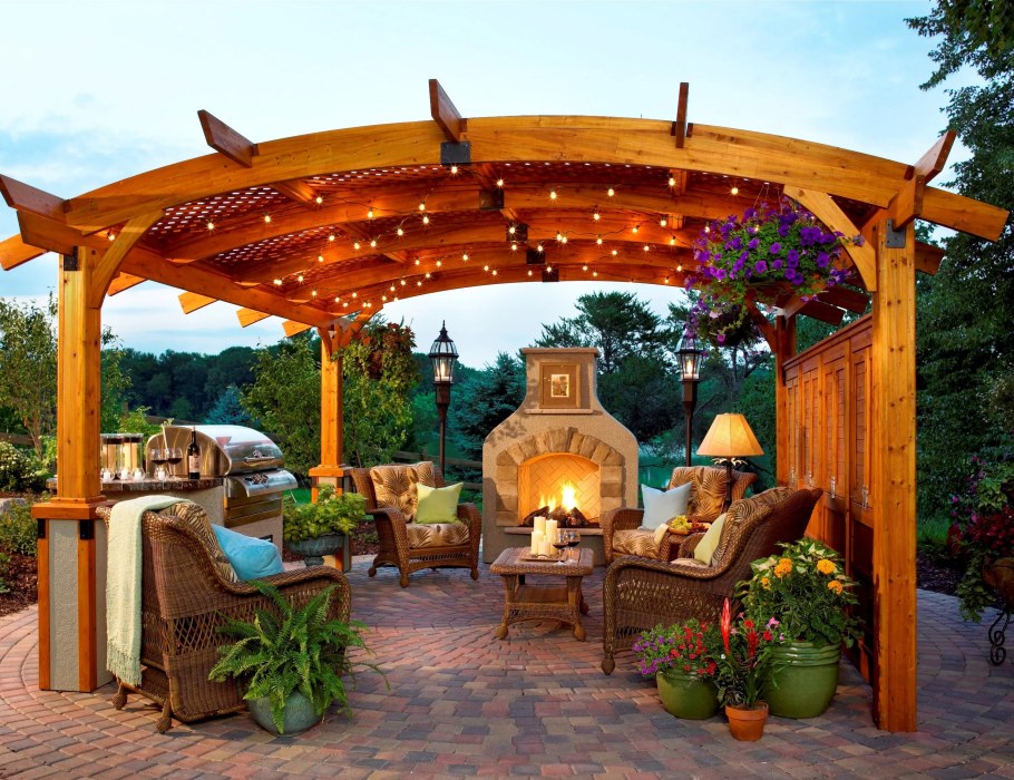 Беседка брусовая Gazebos