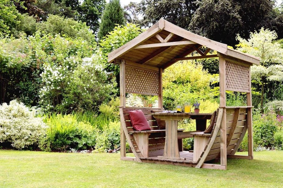 Беседка газебо современная