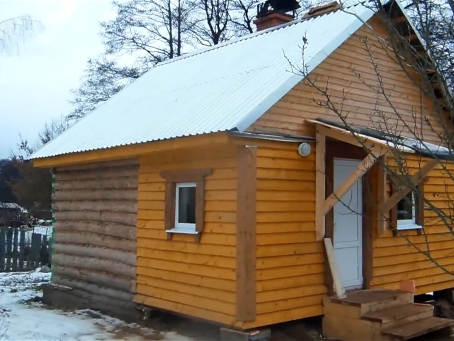 Баня с террасой из клееного бруса 6х7