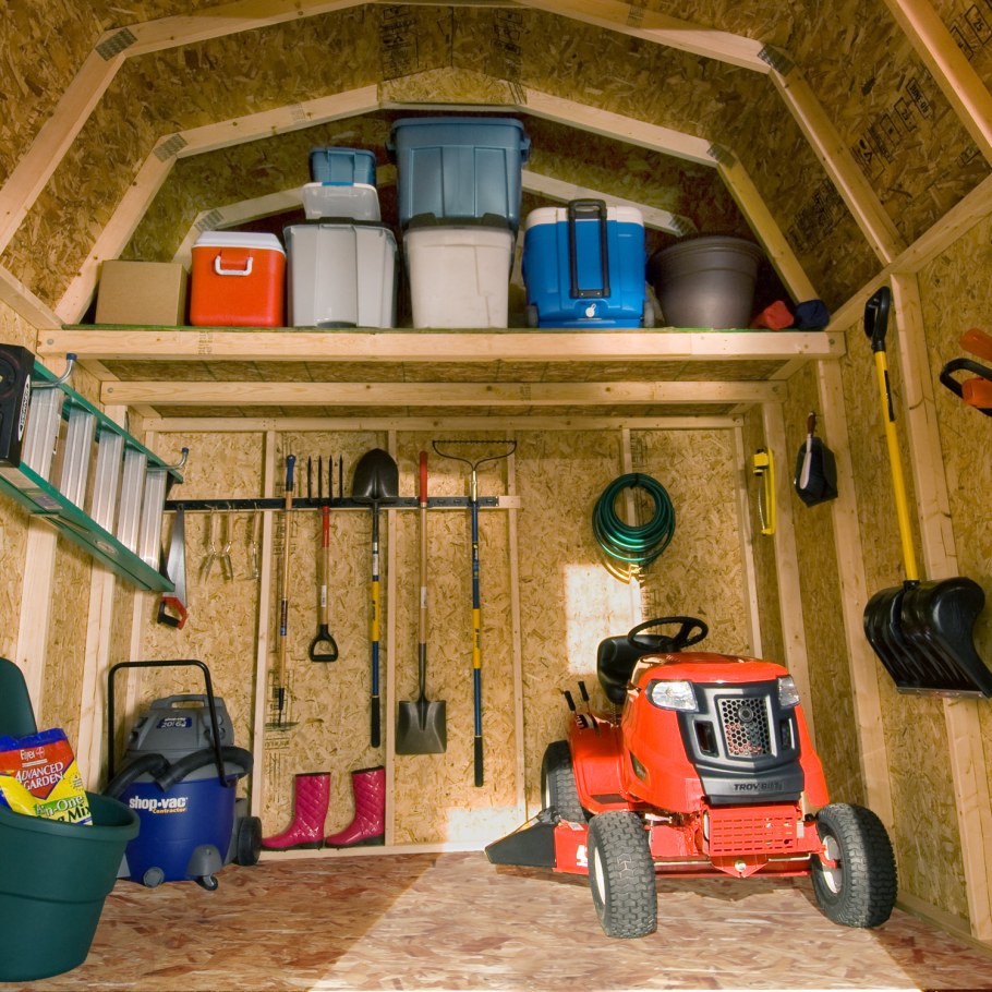 Сарай-мастерская для дачи