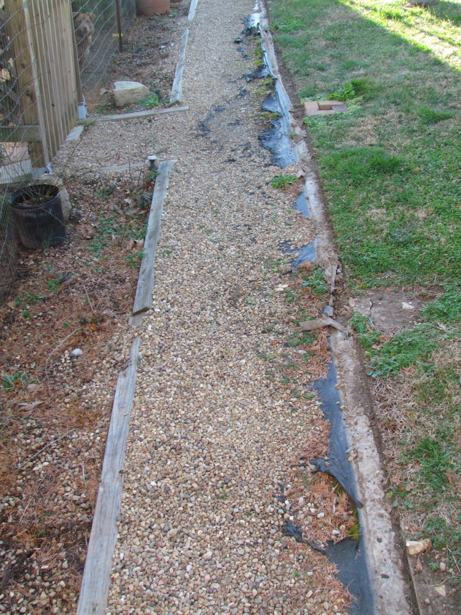 Высевки гранитные дорожка