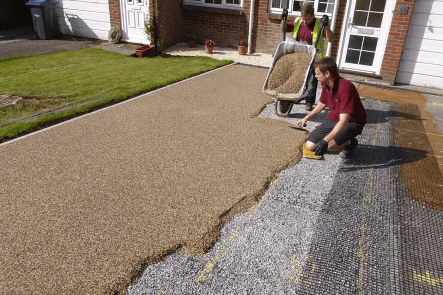 Гравийная отсыпка дорожки