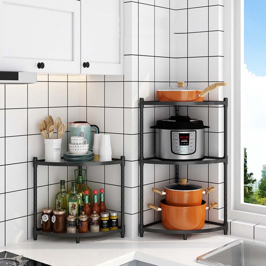 Угловой стеллаж на кухню