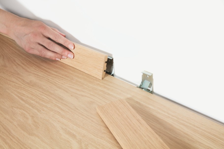 Плинтус Квик степ