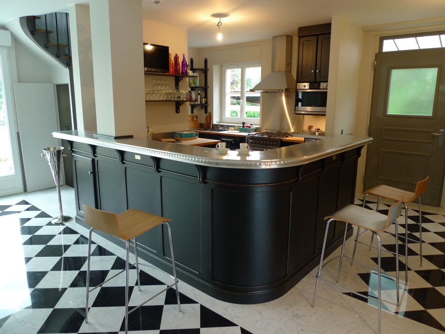 Стильные барные стойки