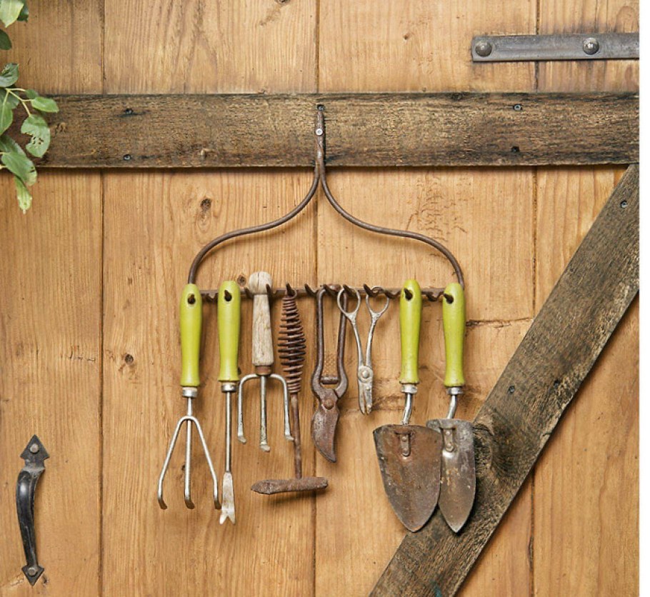 Идеи для хранения садового инвентаря