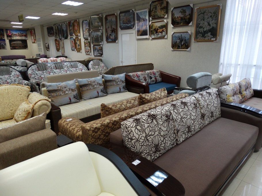 Мебельный магазин