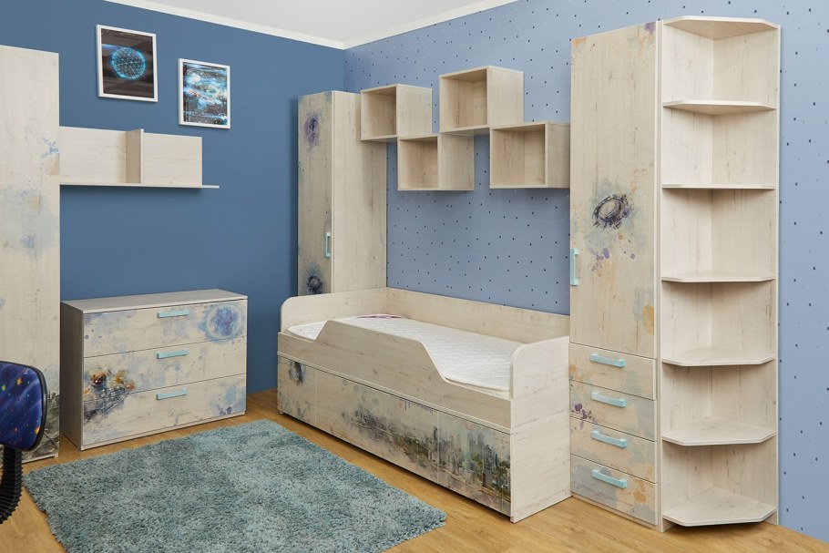 Кроватка красная звезда Карапуз с631