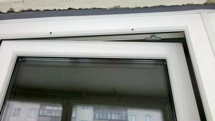 Вентиляционные отверстия в пластиковых окнах Рехау