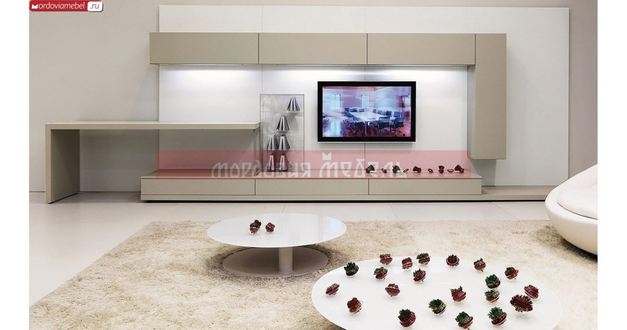 Гостиная с компьютерным столом