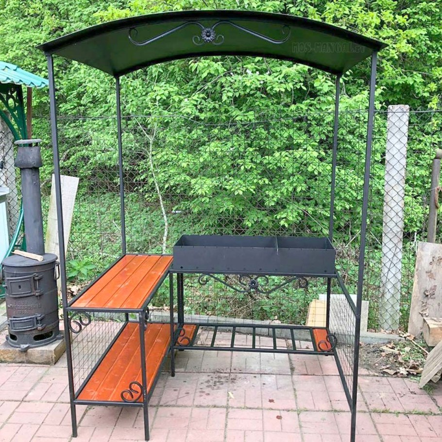 Навес для мангальной зоны