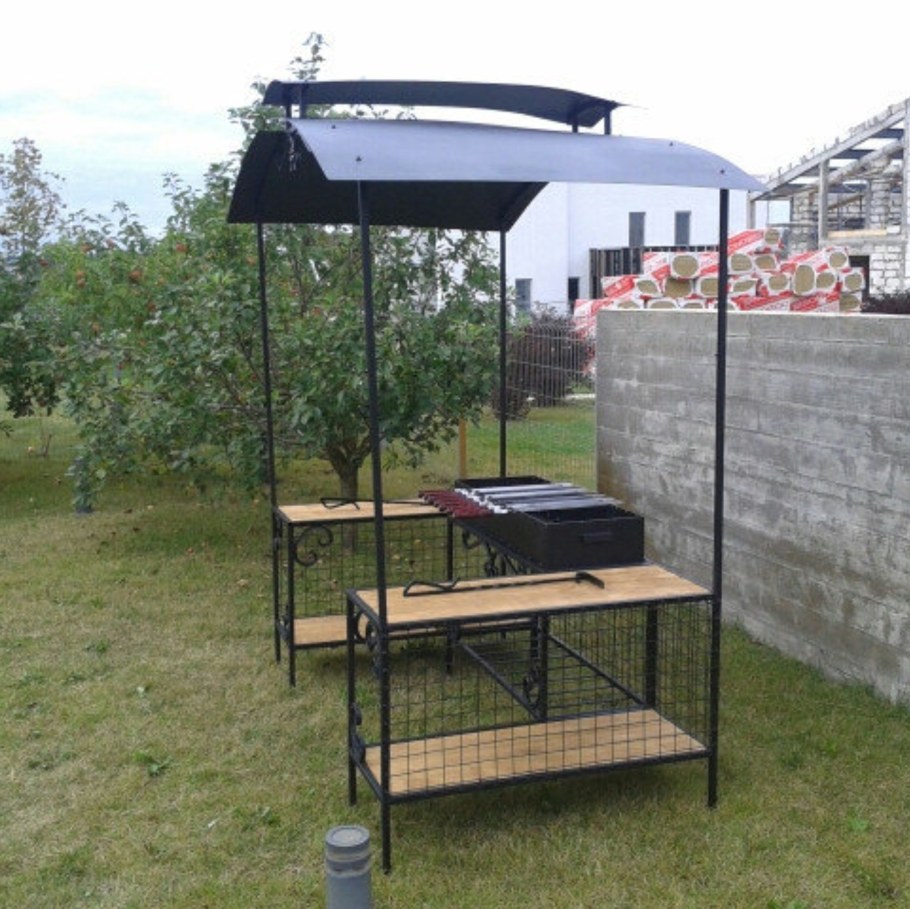 Навес над мангальной зоной