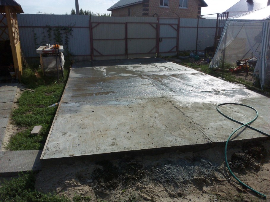 Площадка под автомобиль