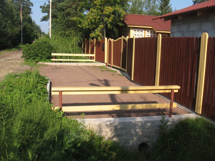 Заезд для машины на даче