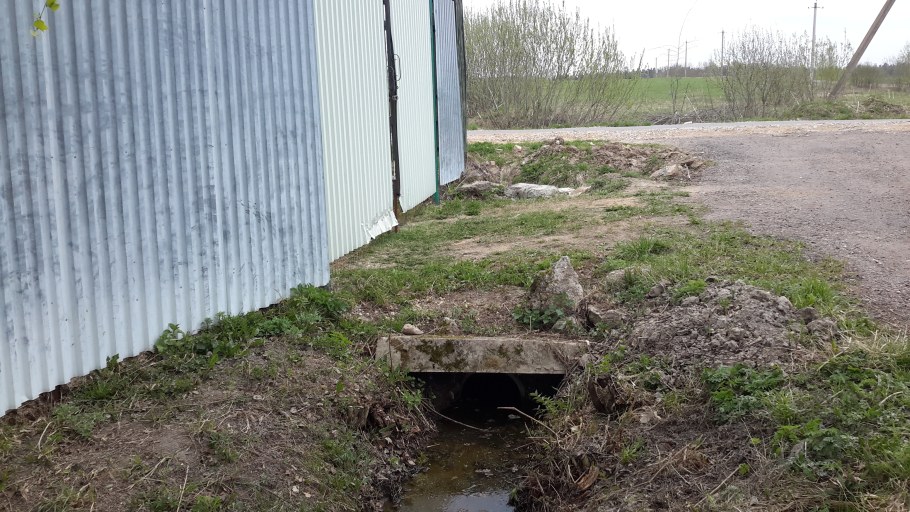 Бетонный заезд на участок