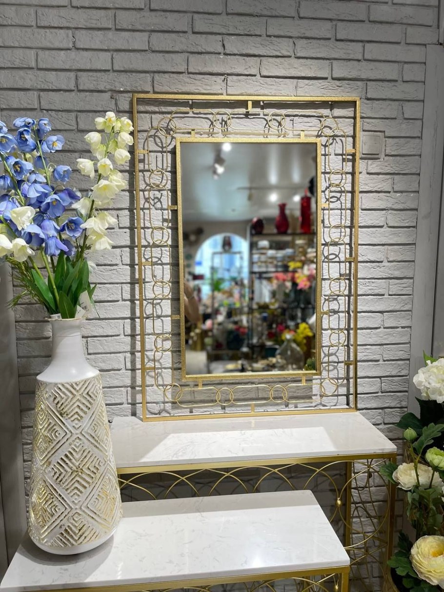 Коллаж из зеркал в интерьере