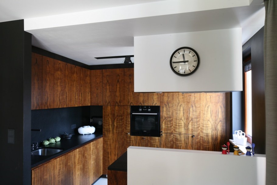 Легкая подвесная кухня