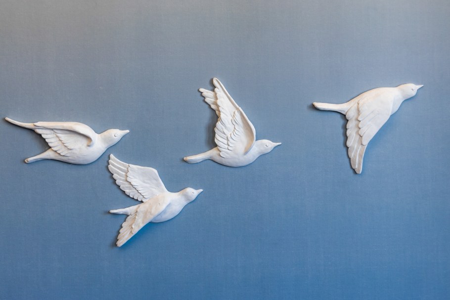 Наклейки для стен декор