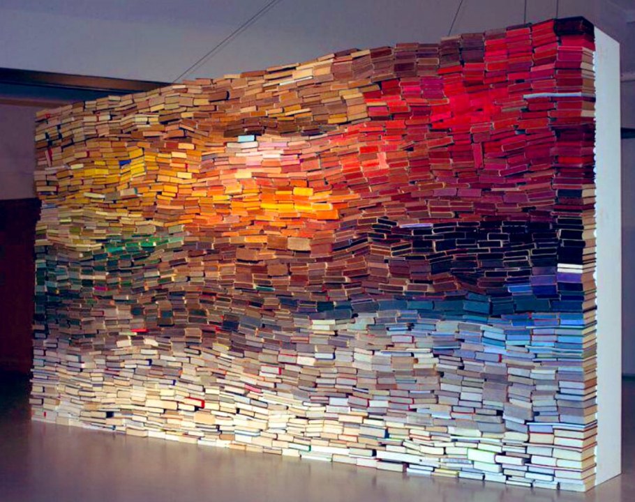 Декор стены зеркалами