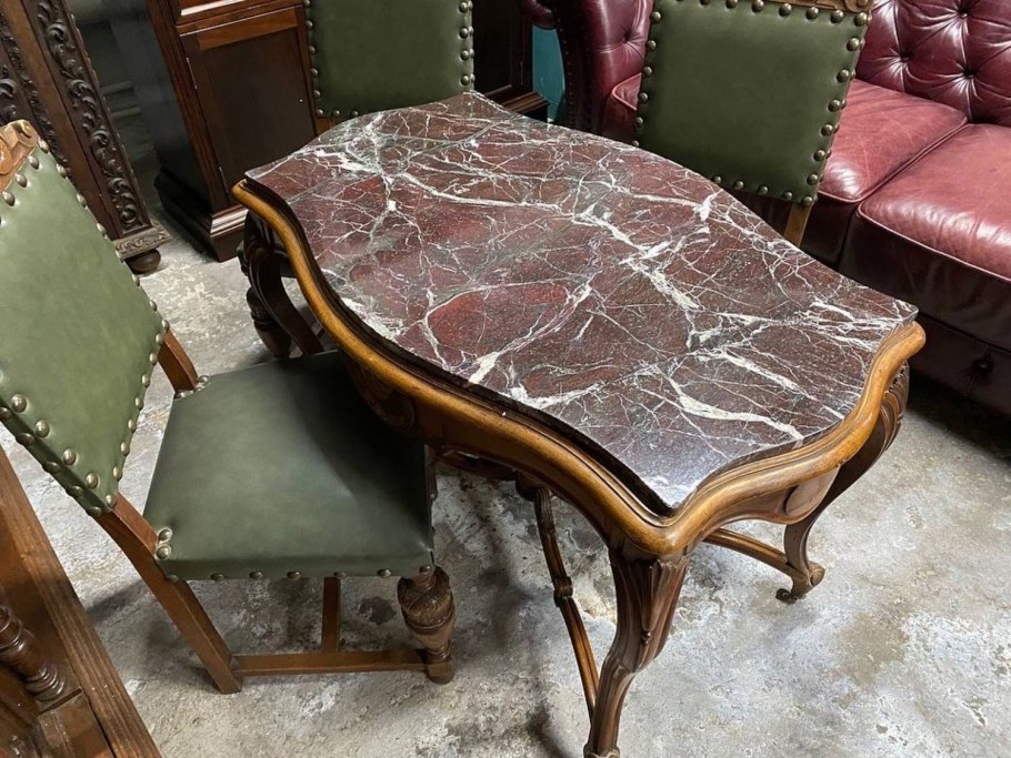 Мебель с мрамором