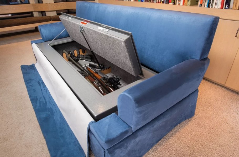 Тайник в диване