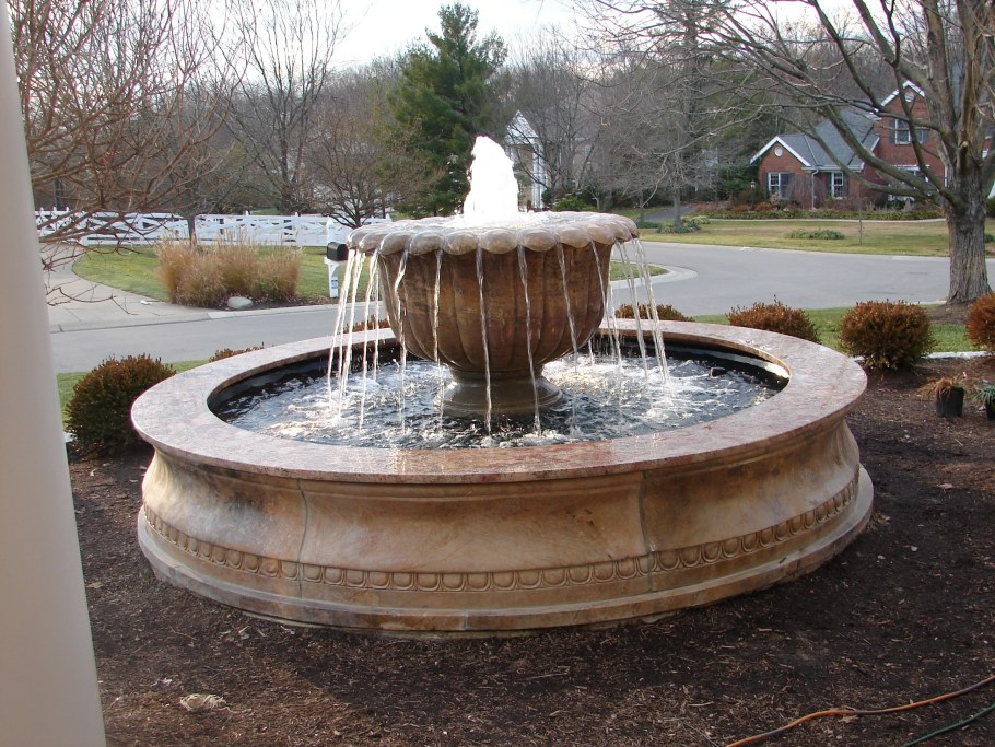 Фонтан круглый