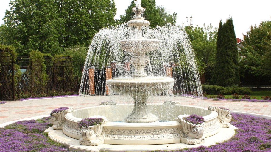 Большие фонтаны