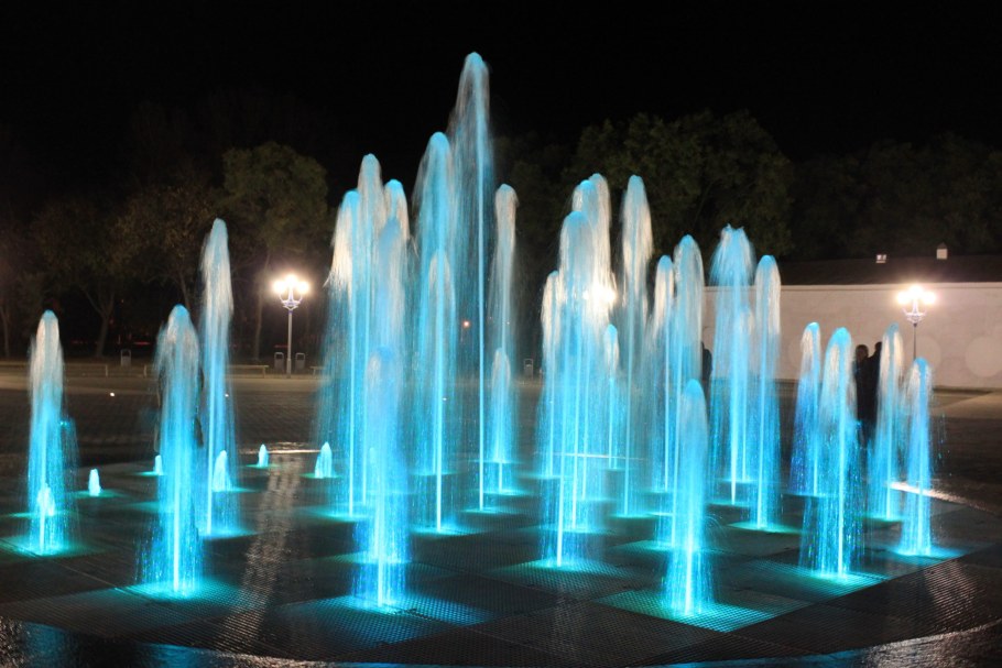 Светодинамический сухой фонтан