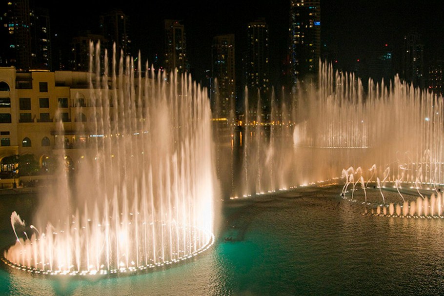 Дубай Молл фонтан