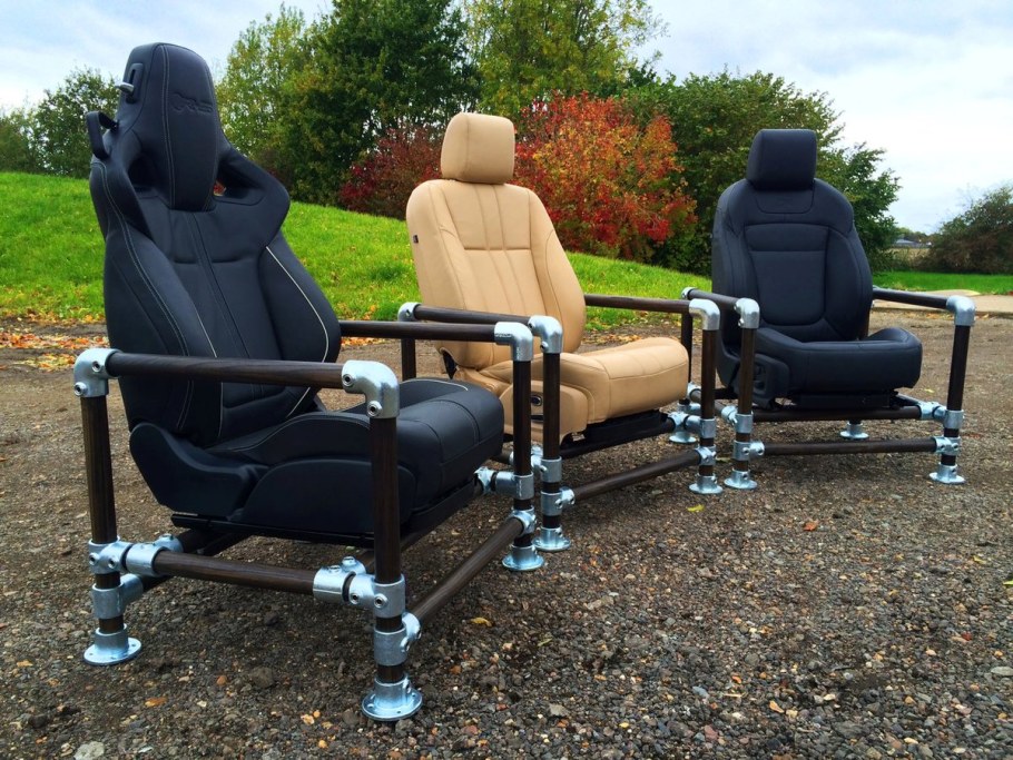 Диван из машины