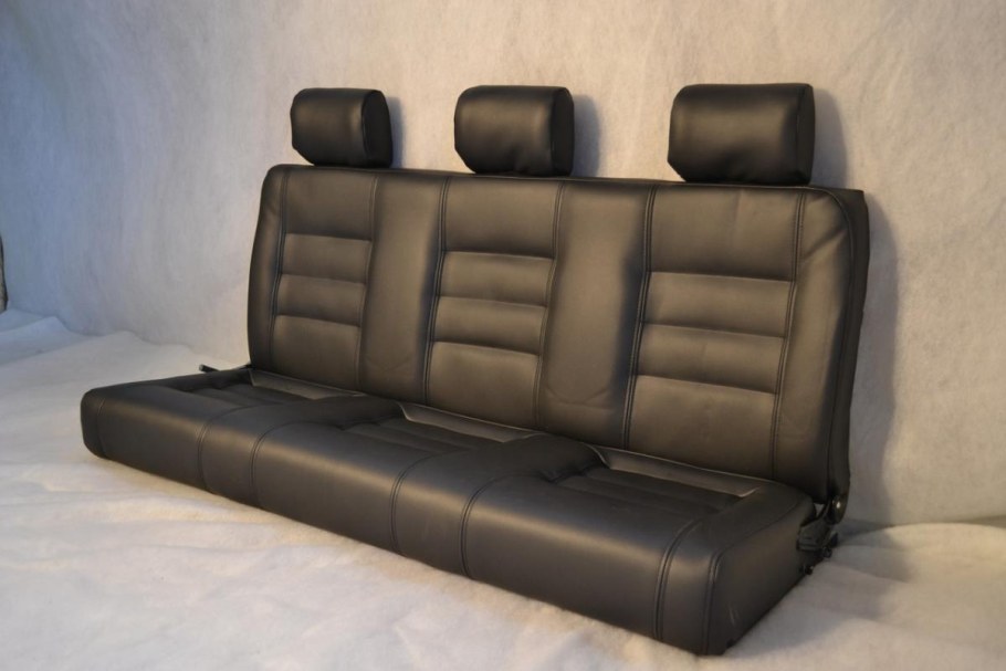 Диван из автомобиля