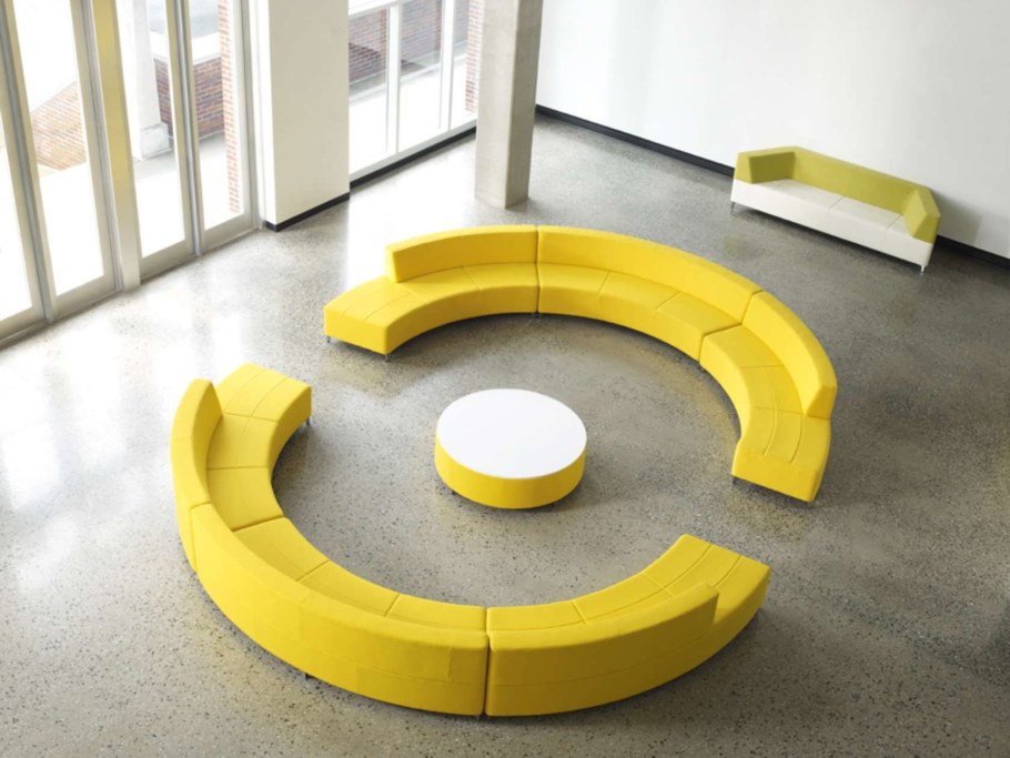 Диваны круглые современные