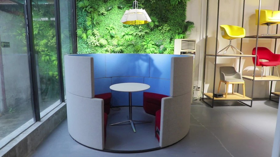 Диван полукруглый белый