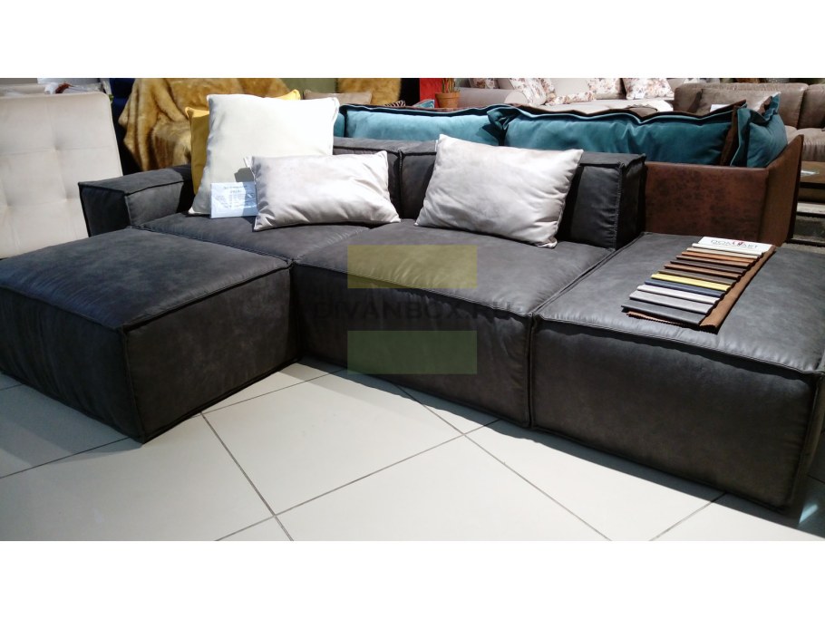 Диван с приставной банкеткой