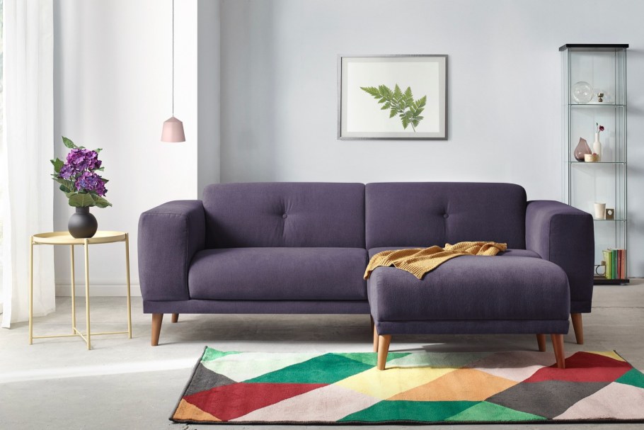 Угловой диван с 2 пуфиками