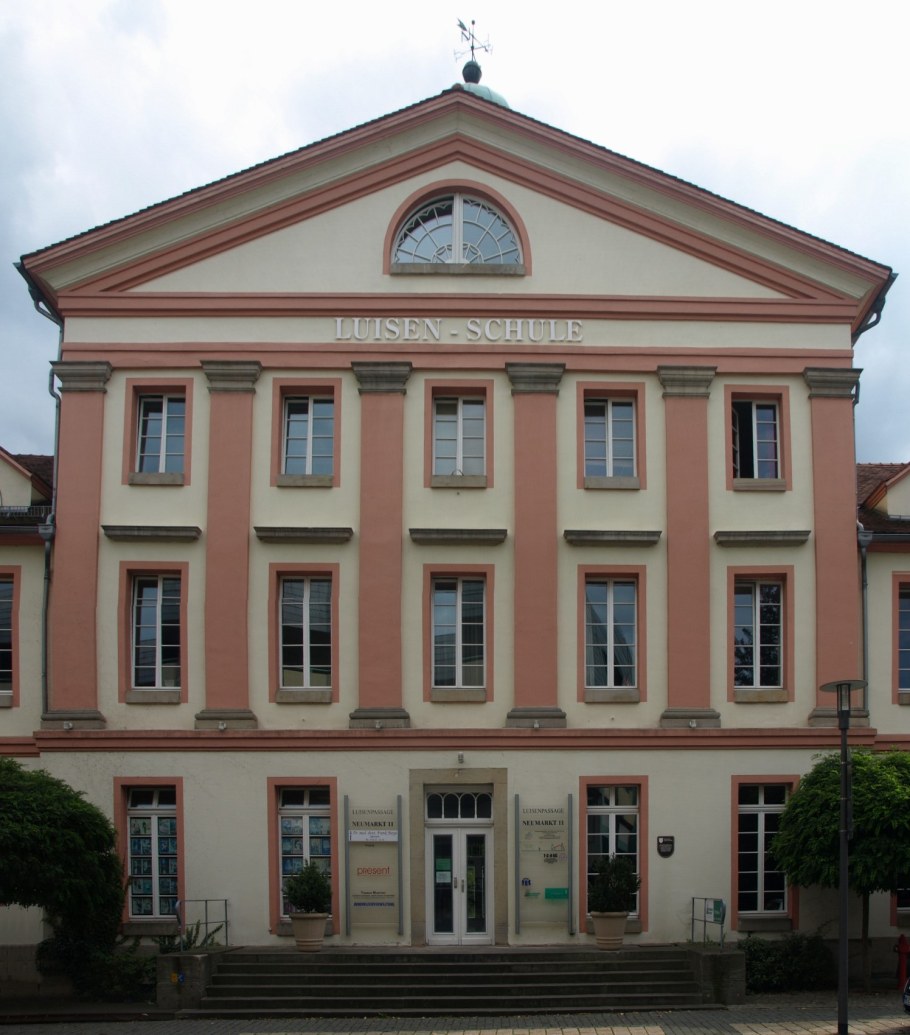 Раскрепованный антаблемент